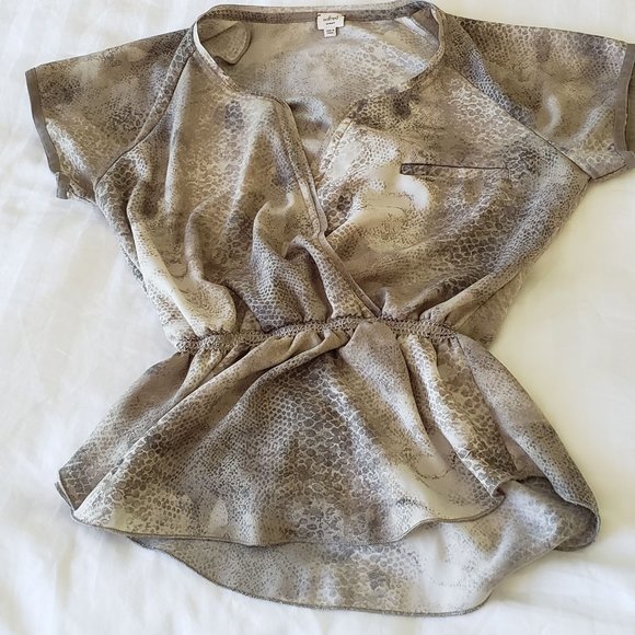 Aritzia Snake Print Top - Picture 1 of 4